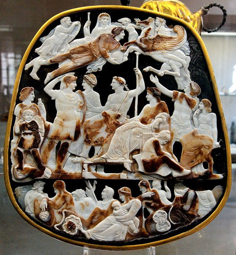 Gran Camee de France – Apotheosis of Emperor Augustus, 23 AD– Cabinet des Medailles, Paris Fr