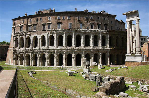 Teatro Marcello I sec. a.C., oggi inglobato in Palazzo Orsini – Roma IT